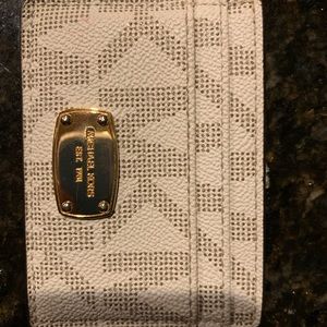 Michael kors card holder